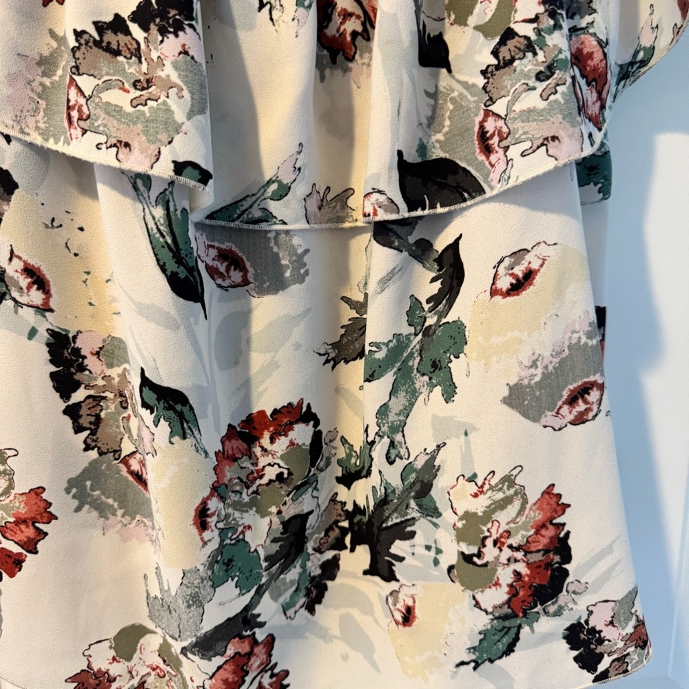 Wilfred Aritzia Promener Floral Off Shoulder Blouse with Silk Trim | S - Picture 3 of 7